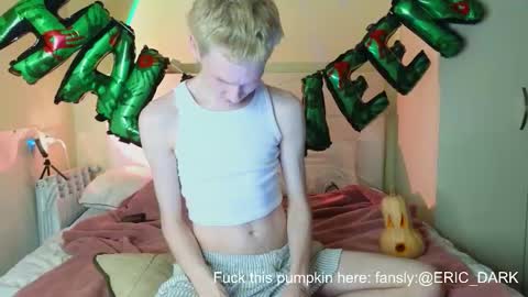 Eric online show from October 30, 4:52 pm