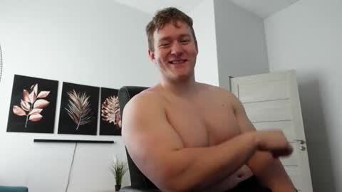 Snapshot of eric_poston chatting on September 18, 10:39 am online show from September 18, 10:39 am
