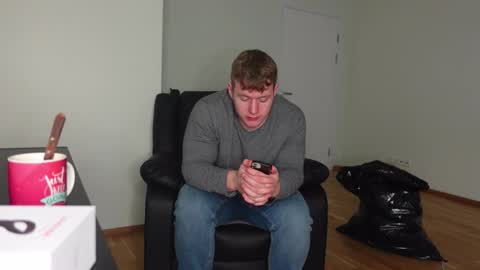 Snapshot of eric_poston chatting on November 4, 1:54 pm online show from November 4, 1:54 pm