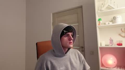 Snapshot of eric_poston chatting on November 26, 2:18 pm online show from November 26, 2:18 pm