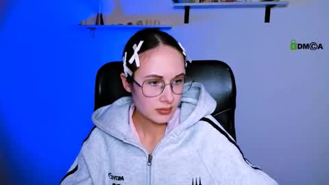 your dear Erica  online show from January 31, 8:51 pm