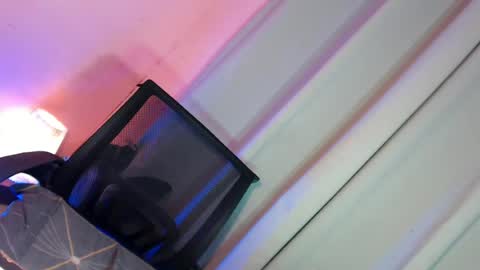 erica_walker online show from July 10, 2:08 pm