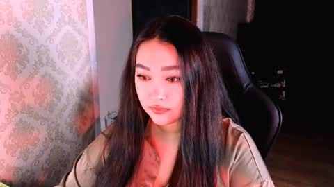 Erica Wayne online show from January 10, 1:57 pm