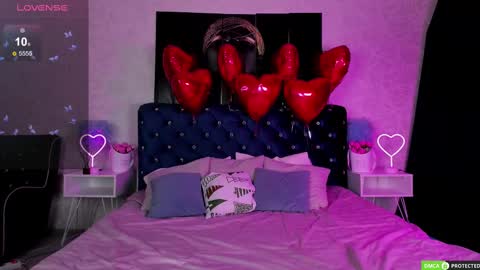 ericaevan online show from February 16, 4:09 am