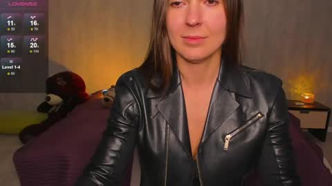 EricaPowers online show from May 12, 2:25 pm