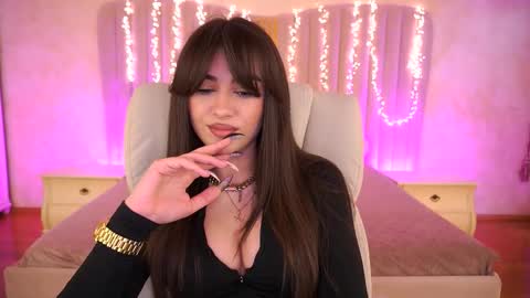 Erica online show from February 23, 2:03 pm