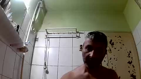 Snapshot of ericboy32 chatting on December 26, 11:57 pm eric online show from December 26, 11:57 pm