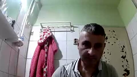 Snapshot of ericboy32 chatting on January 6, 2:36 pm eric online show from January 6, 2:36 pm