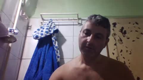 Snapshot of ericboy32 chatting on January 31, 5:51 am eric online show from January 31, 5:51 am