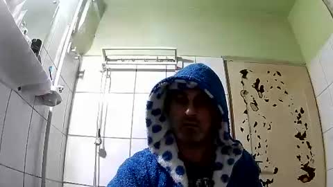 Snapshot of ericboy32 chatting on February 15, 9:26 pm eric online show from February 15, 9:26 pm