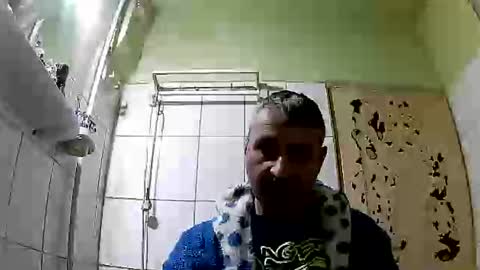 Snapshot of ericboy32 chatting on March 6, 11:31 pm eric online show from March 6, 11:31 pm