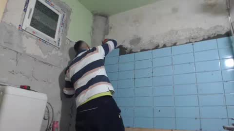 Snapshot of ericboy32 chatting on October 23, 6:17 pm eric online show from October 23, 6:17 pm