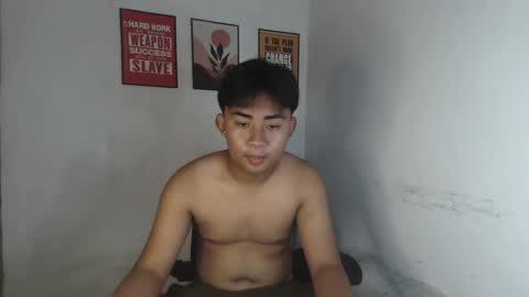 erick_cummer30 online show from April 21, 12:12 am