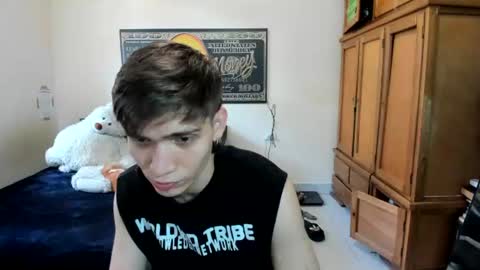 erick_de_rossee online show from June 23, 7:01 pm