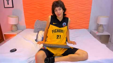 erick_ferrer online show from March 12, 9:10 pm