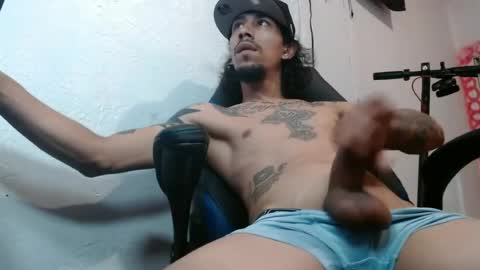 Snapshot of erick_martinezz chatting on June 14, 10:34 pm erick online show from June 14, 10:34 pm
