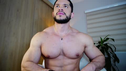 Snapshot of erick_thompson chatting on December 13, 8:47 pm Erick Thompson online show from December 13, 8:47 pm
