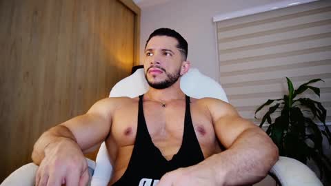 Snapshot of erick_thompson chatting on December 21, 7:16 pm Erick Thompson online show from December 21, 7:16 pm