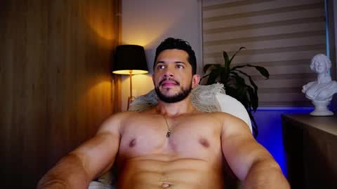 Snapshot of erick_thompson chatting on September 15, 9:59 pm Erick Thompson online show from September 15, 9:59 pm