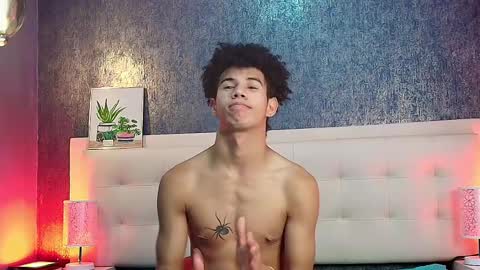   online show from March 3, 9:44 am