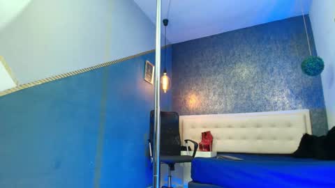   online show from October 4, 2:42 am