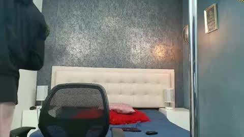   online show from March 1, 4:14 am