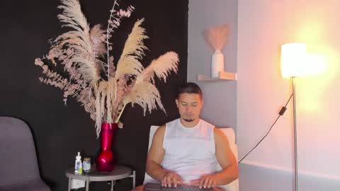 Erick online show from December 5, 12:22 pm