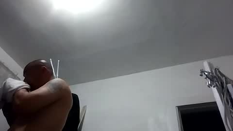 Snapshot of erik15516 chatting on July 27, 6:31 am erik15516 online show from July 27, 6:31 am