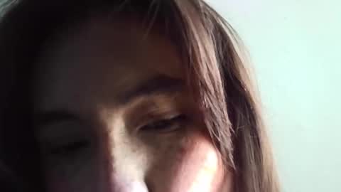 Snapshot of erika_depp chatting on December 18, 3:29 pm Erika online show from December 18, 3:29 pm