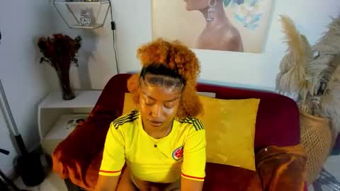 E R I K A  - L  Y R I C S online show from January 15, 4:39 am