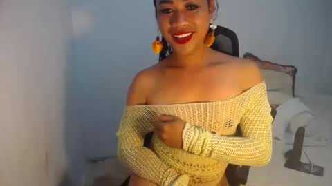 erika_madrigal online show from January 2, 8:49 am