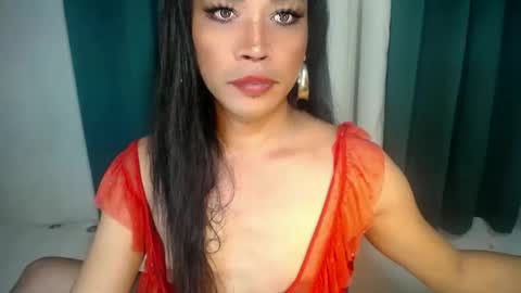 erika_madrigal online show from October 1, 1:55 am
