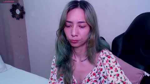 Snapshot of erika_stevens chatting on November 17, 4:24 pm E R I K A - SAGITARIO..... online show from November 17, 4:24 pm