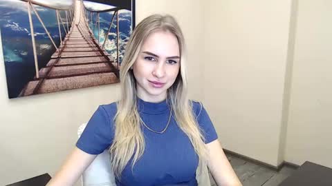 Snapshot of erikagavin chatting on December 12, 1:17 pm Erika online show from December 12, 1:17 pm