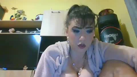 erikaguapa1989 online show from December 3, 3:03 am