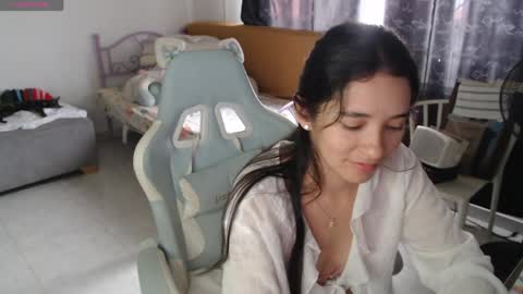 erina_1 online show from March 31, 5:24 pm