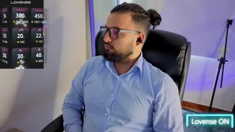 Snapshot of ernesto_rodriguez_82 chatting on September 11, 4:07 pm ernesto rodriguez 82 online show from September 11, 4:07 pm