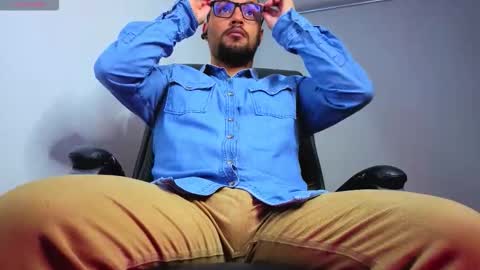 ernesto rodriguez 82 online show from February 14, 10:01 am