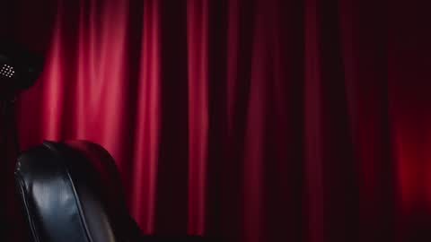 Snapshot of erohaze chatting on December 13, 8:37 pm erohaze online show from December 13, 8:37 pm