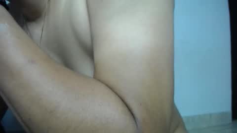 Snapshot of eros_69_smith chatting on December 1, 6:13 pm Eros Smith online show from December 1, 6:13 pm