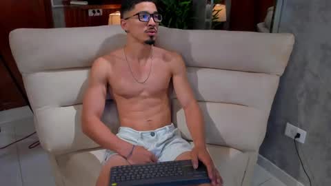 eros_becker_ online show from April 24, 2:36 am
