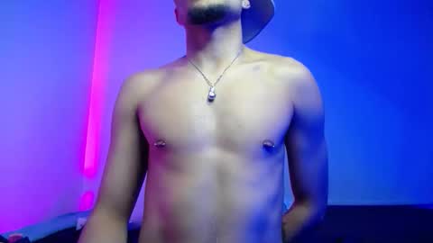 Snapshot of eros_chipre chatting on November 9, 4:00 am Eros online show from November 9, 4:00 am