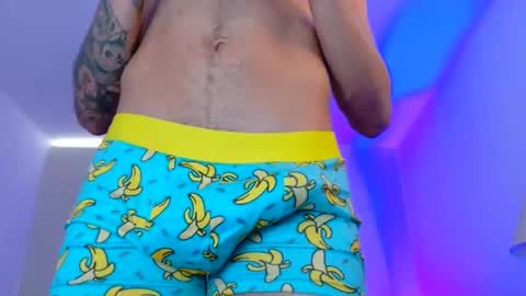 Snapshot of eros_chipre chatting on November 14, 5:11 pm Eros online show from November 14, 5:11 pm