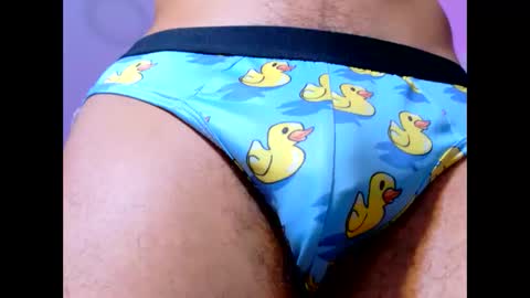 Snapshot of eros_chipre chatting on December 15, 8:13 pm Eros online show from December 15, 8:13 pm