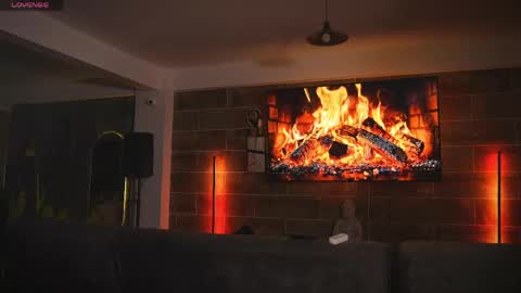 Snapshot of eros_dark_ chatting on April 5, 5:15 am EROS DARK online show from April 5, 5:15 am