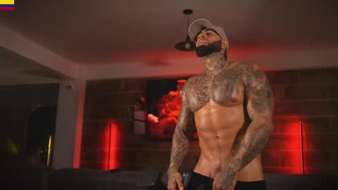 Snapshot of eros_dark_ chatting on April 26, 12:30 am EROS DARK online show from April 26, 12:30 am