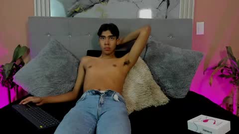 Eros Lux1 online show from April 9, 12:10 pm