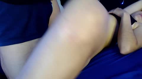 Snapshot of erosandvenus_ chatting on November 26, 9:38 pm eros y venus online show from November 26, 9:38 pm