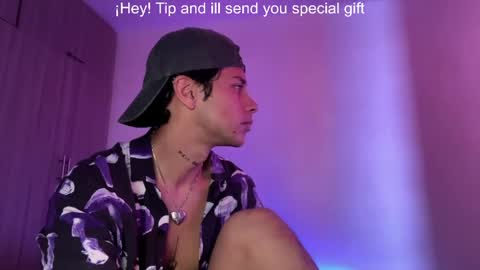 erosdominant_ online show from April 26, 3:10 pm