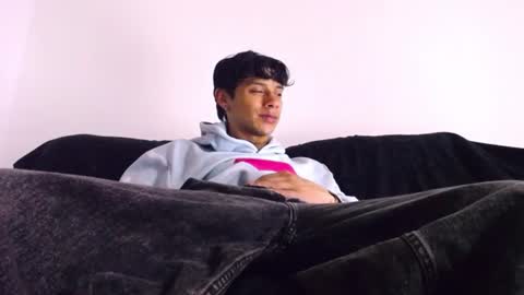 erosdominant_ online show from August 3, 12:42 am